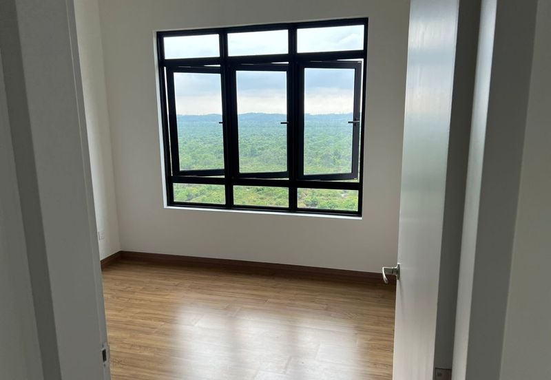 New unit! 3r2b2cp for SALE @ The Amber Residence, 25.7