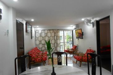 Lily & Jasmine Apartment