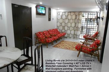 Lily & Jasmine Apartment