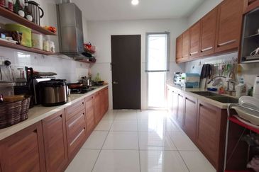 Arahsia Residences, Tropicana Aman