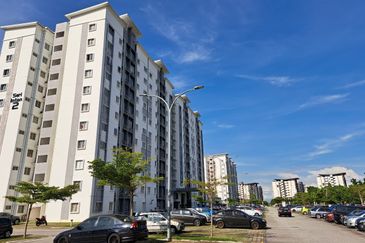 Seri Intan Apartment