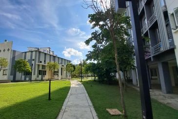 Seri Intan Apartment