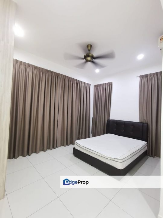 Skypod Residence @ Puchong 2r2b Corner unit, Selangor, Puchong