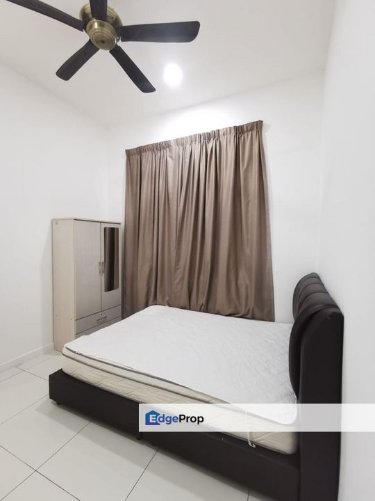 Skypod Residence @ Puchong 2r2b Corner unit, Selangor, Puchong