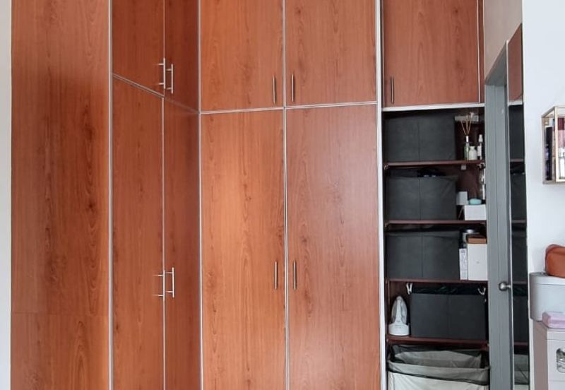 Renovated, fully furnished 4r3b @ Royal Ivory SP10, Bdr Saujana Putra