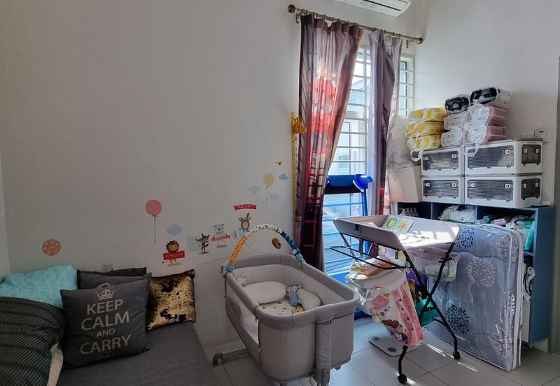 Renovated, fully furnished 4r3b @ Royal Ivory SP10, Bdr Saujana Putra