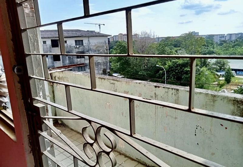 Flat Taman Sri Langat Sungai Chua Kajang