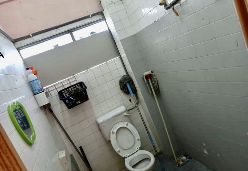 Flat Taman Sri Langat Sungai Chua Kajang