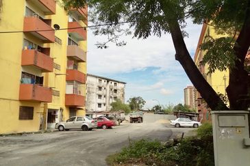 Flat Taman Sri Langat Sungai Chua Kajang