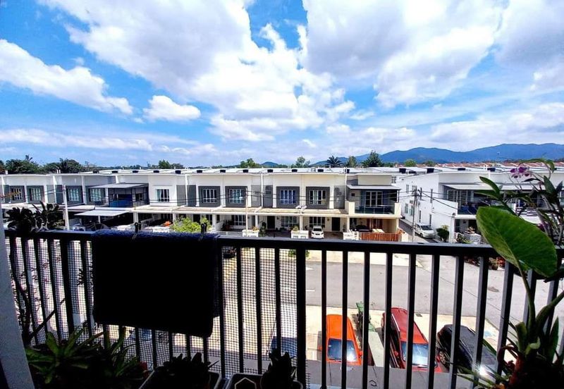 Fully Furnished Townhouse Rafflesia Pelangi Semenyih 2 Kajang