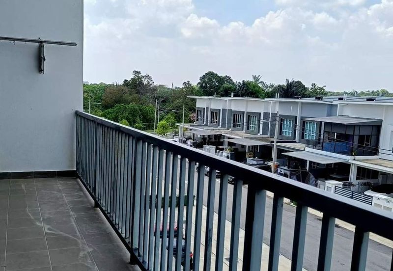 Fully Furnished Townhouse Rafflesia Pelangi Semenyih 2 Kajang