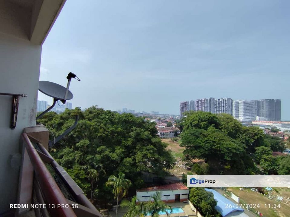 BIG FREEHOLD SEAVIEW RENOVATED FULLY FURNISH SERI BAYAN CONDO KLEBANG FOR SALE, Melaka, Melaka Tengah