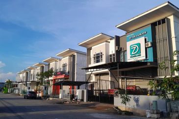 1.5 Storey Semi-D Factory for Sale at Tasik Utama Ayer Keroh Melaka