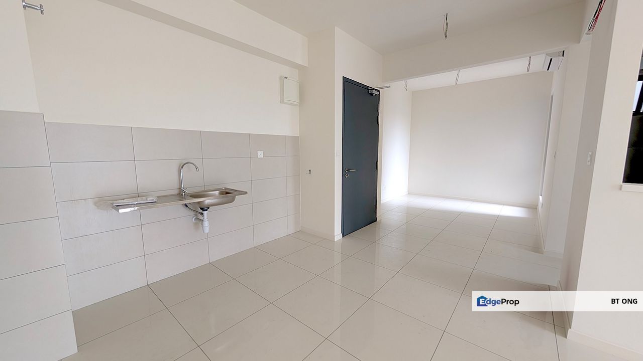 Beat the Traffic, Own Your Time: Modern Studio Awaits at Emerald 9, Selangor, Cheras