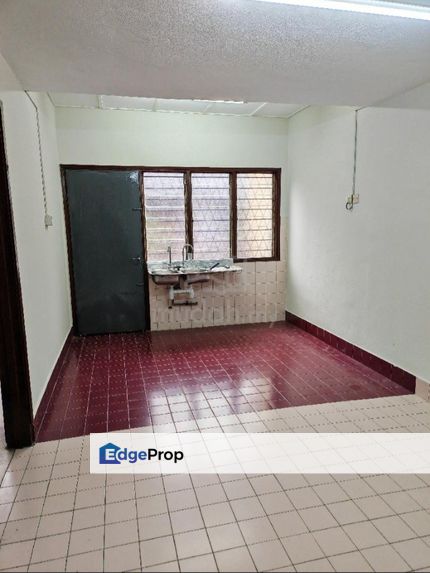 Sri Damansara Single Storey Terrace House For Rent RM 1,700/Month, Kuala Lumpur, Damansara