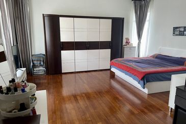 Changkat Kiara Surya