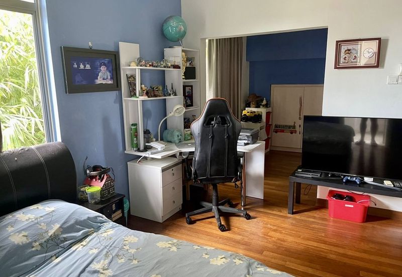 Changkat Kiara Surya