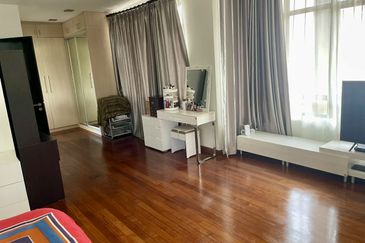 Changkat Kiara Surya