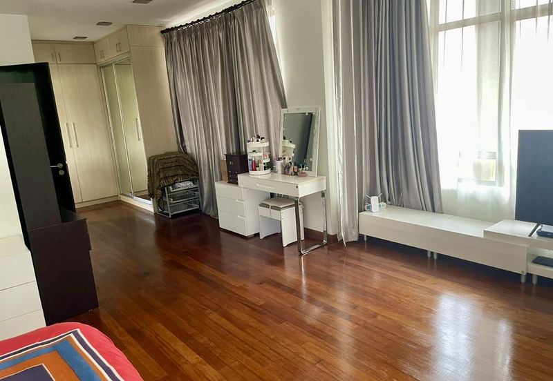 Changkat Kiara Surya