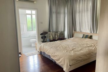 Changkat Kiara Surya