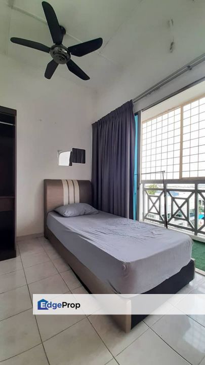 Freehold low rise condo 3r2b for SALE @ Sri Alpinia Apartment, Puchong, Selangor, Bandar Puteri Puchong