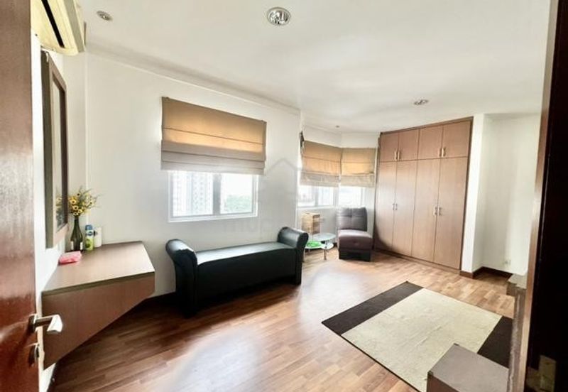 Solaris Dutamas Anggun Puri Condominium Freehold Renovated Facing KLCC View RM 680,000