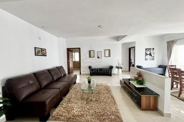 Solaris Dutamas Anggun Puri Condominium Freehold Renovated Facing KLCC View RM 680,000