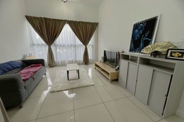 Freehold, lower floor 3R2B2CP for SALE @ Le Pavilion, Puchong