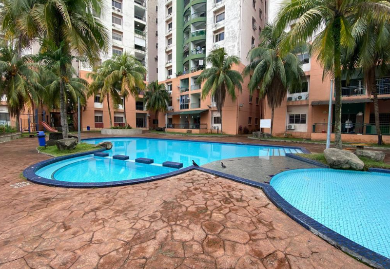 City Garden Palm Villa Condominium