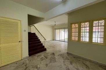 Freehold 2 storey terrace for SALE @ Taman Bunga Negara, Shah Alam