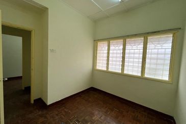 Freehold 2 storey terrace for SALE @ Taman Bunga Negara, Shah Alam