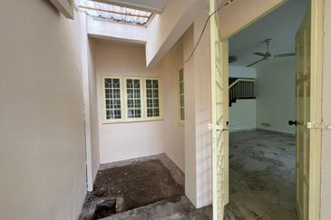 Freehold 2 storey terrace for SALE @ Taman Bunga Negara, Shah Alam