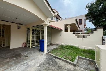 Freehold 2 storey terrace for SALE @ Taman Bunga Negara, Shah Alam