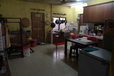Kampung Bendahara