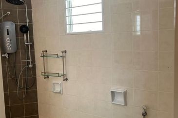 Taman Putra Prima Puchong 2 Storey Gated & Guarded