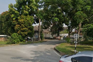 Taman Putra Prima Puchong 2 Storey Gated & Guarded