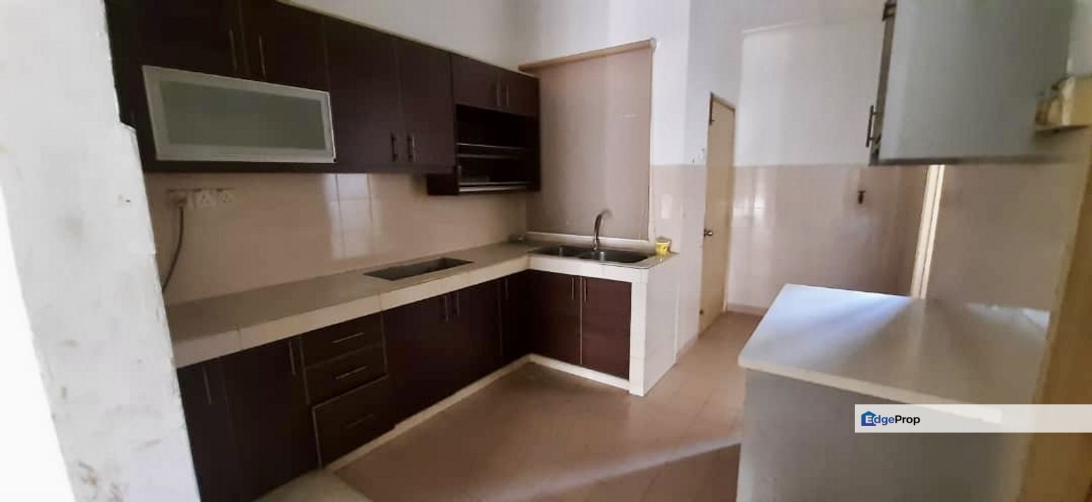 Freehold Corner End Lot Bandar Mahkota Cheras Kjg, Selangor, Cheras