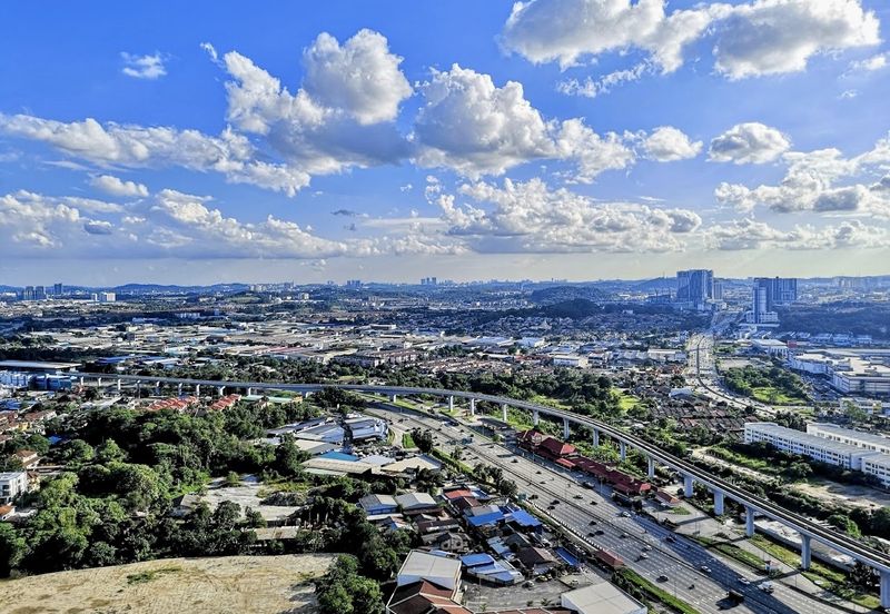 Fully Furnished MRT Landmark Residence Sg Long