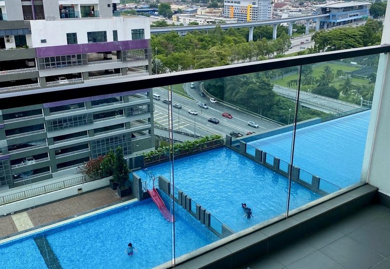 Fully Furnished MRT Landmark Residence Sg Long