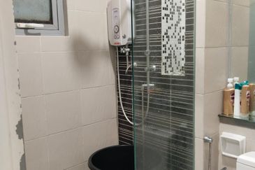 Bandar Mahkota Cheras Kajang Super Link House 40*65 Super Quiet