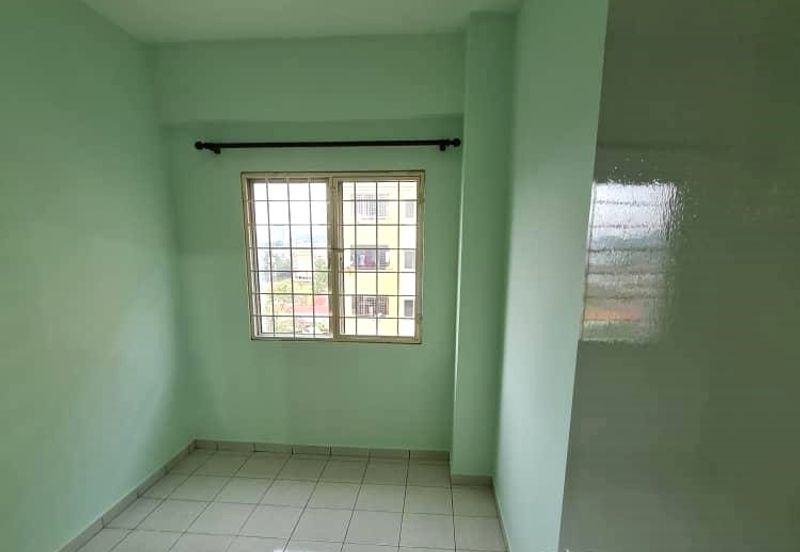 Pangsapuri Puncak Baiduri Cheras Tun Hussein Onn 