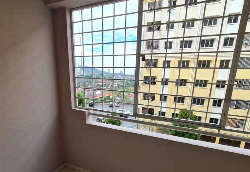 Pangsapuri Puncak Baiduri Cheras Tun Hussein Onn 