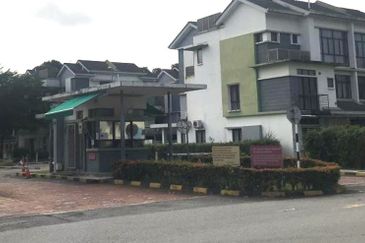 Park Villa Townhouse @ Puchong Freehold Landed Strata House In Bandar Bukit Puchong 2 For Sale