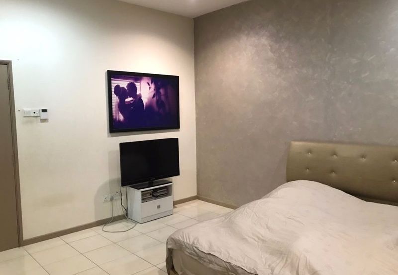 Park Villa Townhouse @ Puchong Freehold Landed Strata House In Bandar Bukit Puchong 2 For Sale