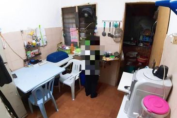 Glen Court, Bandar Sungai Long