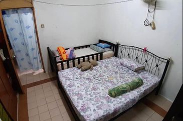 Glen Court, Bandar Sungai Long