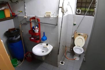 Glen Court, Bandar Sungai Long