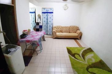 Glen Court, Bandar Sungai Long