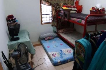 Glen Court, Bandar Sungai Long