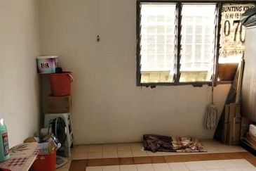 Glen Court, Bandar Sungai Long